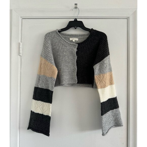 Button-Front Colorblock Crop Sweater – Grey/Black – Small – NWOT - Picture 5 of 8
